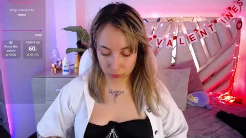 Alex   .    online show from February 2025 07:06:01 PM