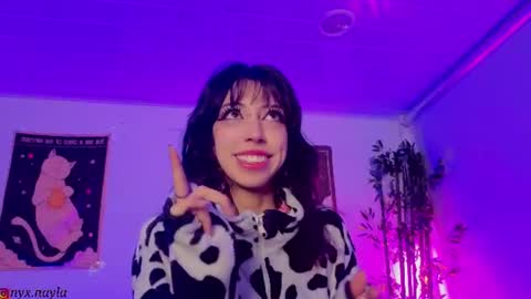 Snapshot of nyx_nayla chatting on July 2026 06:53:02 AM online show from July 2026 06:53:02 AM