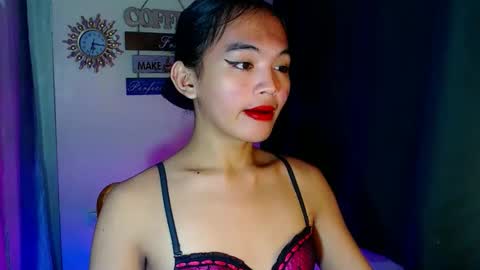 ITS ME NYXIEE online show from December 2025 02:12:02 PM
