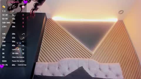 Snapshot of nyxx_moon chatting on November 2025 09:06:01 PM Nyx Moon Schedule 1500 - 2200 online show from November 2025 09:06:01 PM