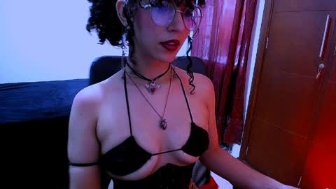 Nyxxei online show from March 2026 08:47:01 PM