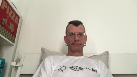 Jonathan Deep online show from February 2026 12:04:01 PM