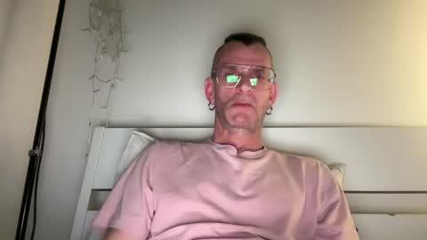 Snapshot of o_johnny_deep_o chatting on June 2026 10:24:02 PM Jonathan Deep online show from June 2026 10:24:02 PM