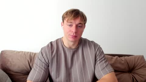 Snapshot of o_r_b_i_t chatting on December 2024 10:50:02 AM o_r_b_i_t online show from December 2024 10:50:02 AM