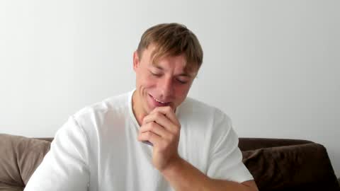 Snapshot of o_r_b_i_t chatting on January 2025 11:00:02 AM o_r_b_i_t online show from January 2025 11:00:02 AM