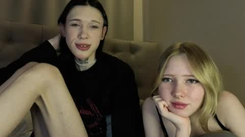 Snapshot of obsidian_kiss chatting on April 2026 03:50:02 PM alisha online show from April 2026 03:50:02 PM