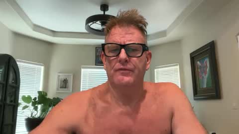 Snapshot of obsidianheartsx chatting on September 2025 10:10:02 PM SimplyUs online show from September 2025 10:10:02 PM