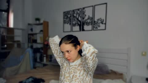 Snapshot of obsidiva chatting on April 2026 04:46:01 AM Elis online show from April 2026 04:46:01 AM