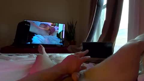 Snapshot of obviousproduct chatting on April 2026 01:42:02 PM obviousproduct online show from April 2026 01:42:02 PM