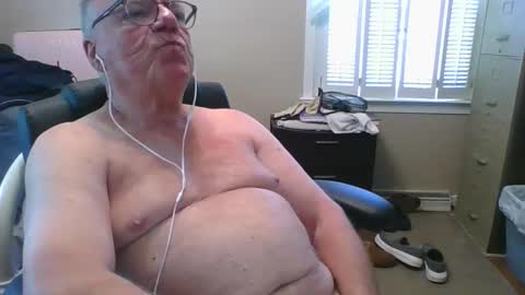 Snapshot of obx4sunanfun60 chatting on April 2026 03:07:02 PM obx4sunanfun60 online show from April 2026 03:07:02 PM