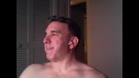 Snapshot of oceanmanx chatting on April 2026 03:01:04 AM Ocean online show from April 2026 03:01:04 AM