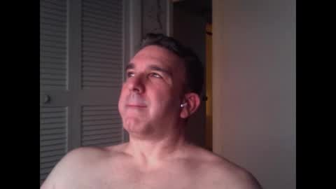 Snapshot of oceanmanx chatting on April 2026 02:48:01 AM Ocean online show from April 2026 02:48:01 AM