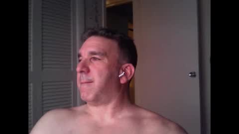 Snapshot of oceanmanx chatting on April 2026 02:47:02 AM Ocean online show from April 2026 02:47:02 AM