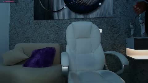 Snapshot of octavia_rouse chatting on December 2025 05:30:01 PM independent model online show from December 2025 05:30:01 PM