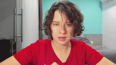 Evie online show from December 2024 11:44:02 AM