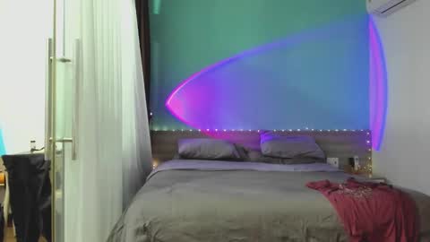 Evie online show from January 2025 02:15:02 PM