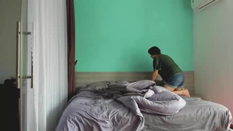 Evie online show from February 2025 05:51:02 AM