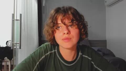 Evie online show from March 2025 03:05:02 PM