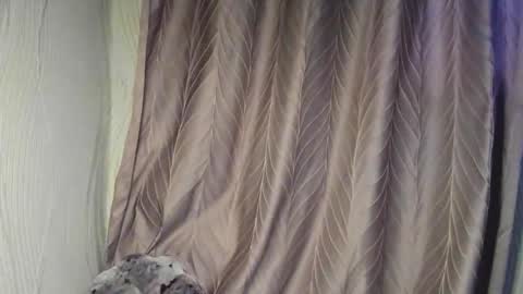 Evie online show from September 2025 03:11:02 PM