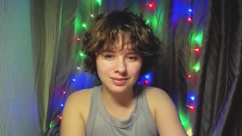 Evie online show from September 2025 03:13:01 PM