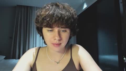 Evie online show from November 2025 02:50:02 PM