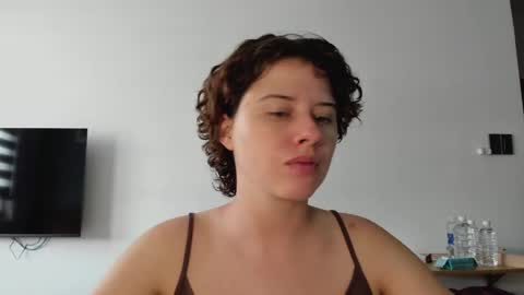 Snapshot of octopussy69x chatting on April 2026 07:25:02 AM Evie online show from April 2026 07:25:02 AM