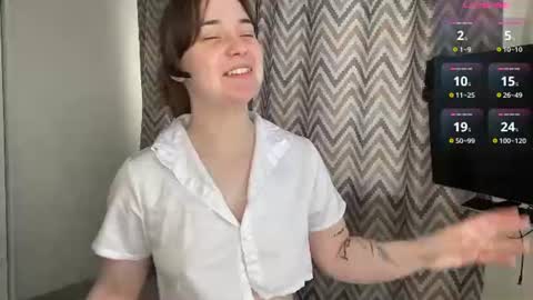 Snapshot of odellabowman chatting on June 2026 07:03:02 AM Night Odella Bowman Julia online show from June 2026 07:03:02 AM