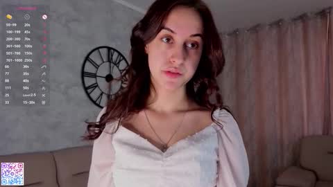 Elisa online show from February 2026 04:41:02 AM