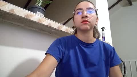 Val online show from January 2025 11:33:01 PM