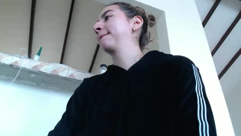 Val online show from February 2025 05:05:02 PM