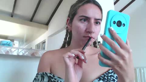 Val online show from February 2025 04:31:01 PM