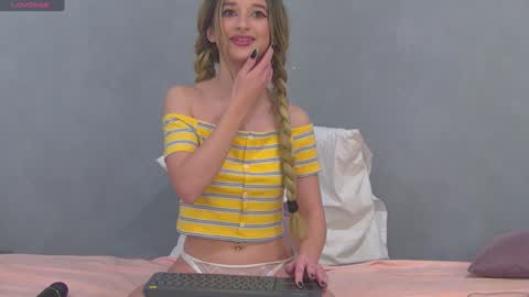 Snapshot of odettebensen chatting on December 2024 09:20:02 AM Odette online show from December 2024 09:20:02 AM