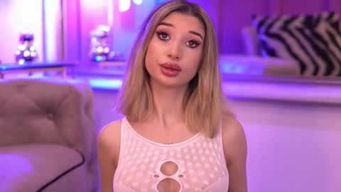 Snapshot of odettebensen chatting on September 2025 04:58:02 AM Odette online show from September 2025 04:58:02 AM