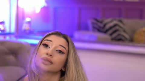 Snapshot of odettebensen chatting on October 2025 05:21:02 AM Odette online show from October 2025 05:21:02 AM