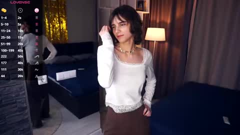 Snapshot of odettehatt chatting on March 2025 10:42:01 PM Thea online show from March 2025 10:42:01 PM