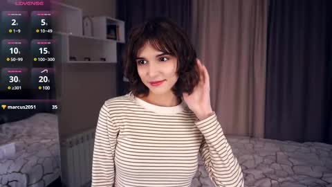 Snapshot of odettehatt chatting on March 2025 03:07:01 PM Thea online show from March 2025 03:07:01 PM