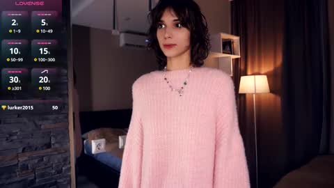 Snapshot of odettehatt chatting on March 2025 03:27:02 PM Thea online show from March 2025 03:27:02 PM