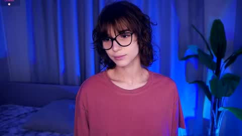 Snapshot of odettehatt chatting on October 2025 07:33:01 PM Thea online show from October 2025 07:33:01 PM