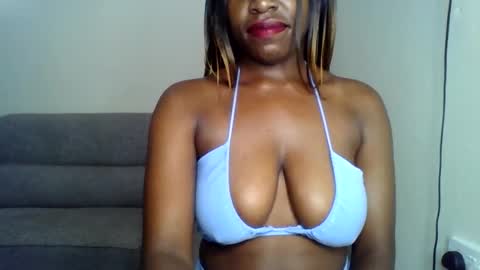 Snapshot of odrienna chatting on April 2026 08:15:02 AM odrie online show from April 2026 08:15:02 AM