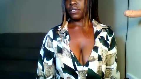 Snapshot of odrienna chatting on April 2026 06:16:02 PM odrie online show from April 2026 06:16:02 PM