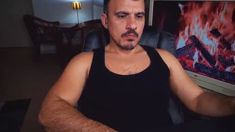 Snapshot of officeman7 chatting on January 2025 07:29:02 PM officeman7 online show from January 2025 07:29:02 PM