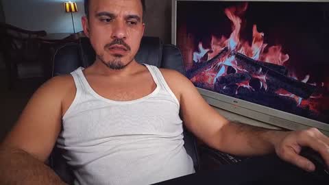 Snapshot of officeman7 chatting on January 2025 04:34:02 PM officeman7 online show from January 2025 04:34:02 PM