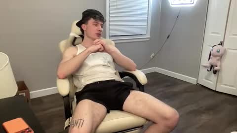 Snapshot of officialtommycash chatting on April 2026 03:24:01 AM Tommy Cash online show from April 2026 03:24:01 AM