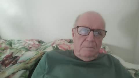 Snapshot of oggi95 chatting on May 2026 03:07:02 PM oggi95 online show from May 2026 03:07:02 PM