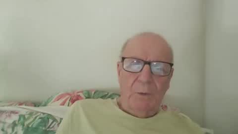 Snapshot of oggi95 chatting on May 2026 01:50:01 PM oggi95 online show from May 2026 01:50:01 PM