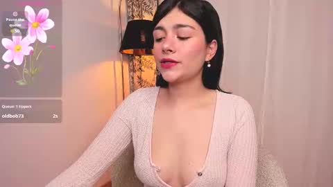 Snapshot of oh__holly chatting on October 2025 01:41:02 AM Holly online show from October 2025 01:41:02 AM