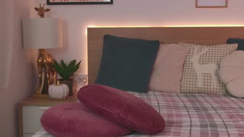 Snapshot of oh_kitty chatting on January 2025 07:56:01 AM Kourtney online show from January 2025 07:56:01 AM