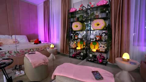 oh_m_god online show from February 2026 07:46:01 PM