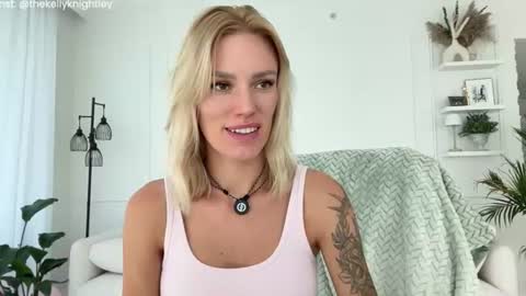 Kelly online show from July 2026 08:30:02 PM