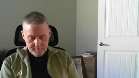 Snapshot of ohfukitsbob chatting on April 2026 06:31:02 PM ohfukitsbob online show from April 2026 06:31:02 PM